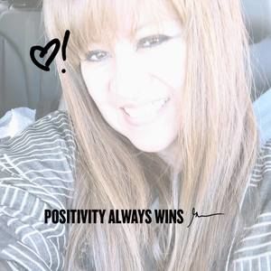 Meet your Posher, Pilar